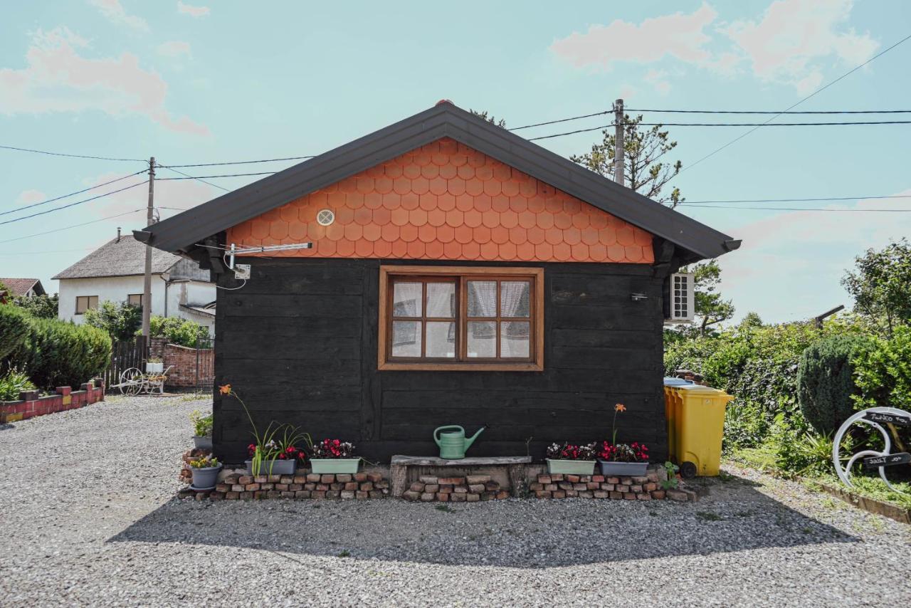 Studio Apartment Romeo 大戈里察 外观 照片